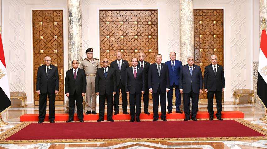 الرئيس عبد الفتاح السيسي يستقبل أعضاء المجلس الأعلى للجهات والهيئات القضائية ووزير العدل
