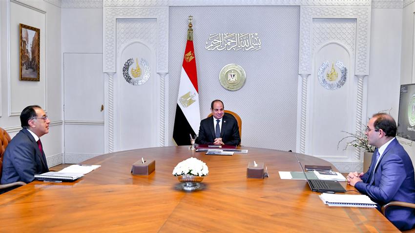 الرئيس السيسي يوجه الحكومة بمواصلة مسار الإصلاح المؤسسي الشامل