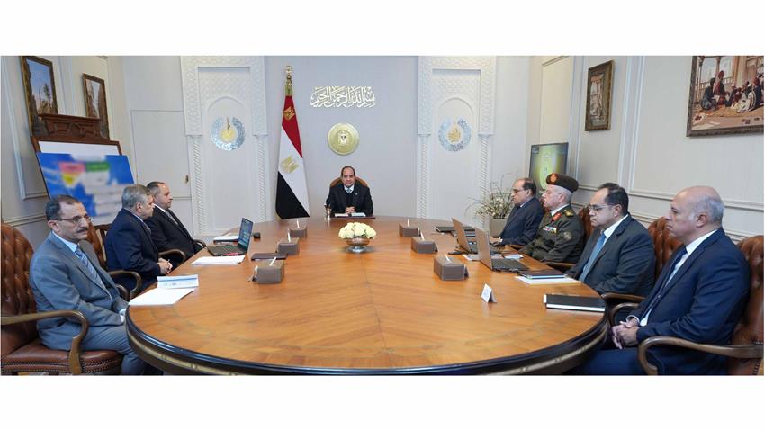 الرئيس عبد الفتاح السيسي يطلع على الجهود المبذولة لدفع عجلة التنمية في محور قناة السويس