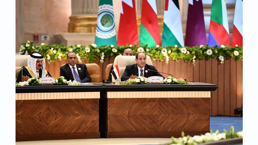 السيد الرئيس يترأس أعمال القمة العربية غير العادية بطلب من دولة فلسطين بالعاصمة الإدارية الجديدة