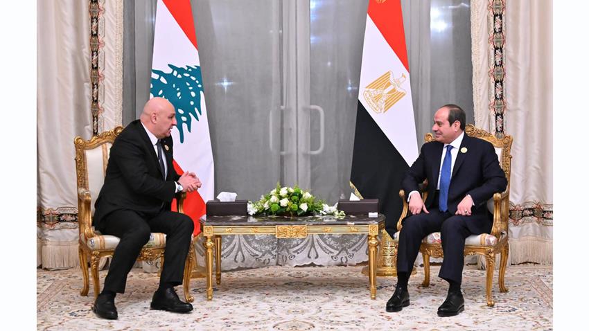 الرئيس عبد الفتاح السيسي يلتقي الرئيس اللبناني على هامش أعمال القمة العربية غير العادية