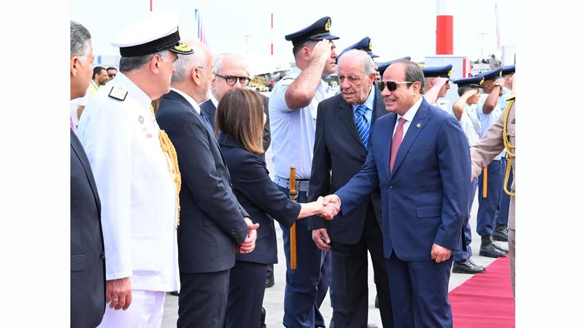 السيسي في أثينا لتعزيز الشراكة الإستراتيجية مع اليونان.. ويتوجه إلى موسكو تلبية لدعوة بوتين