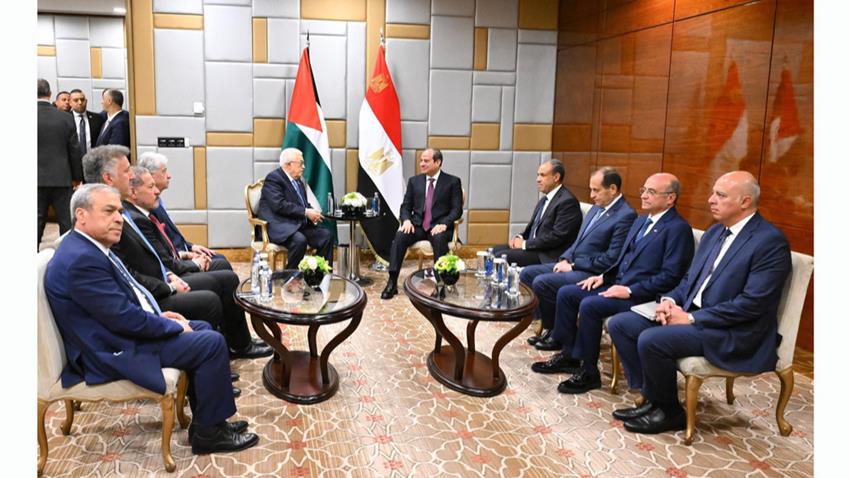 الرئيس عبد الفتاح السيسي يلتقي الرئيس الفلسطيني على هامش الاحتفالات بيوم النصر بالعاصمة الروسية