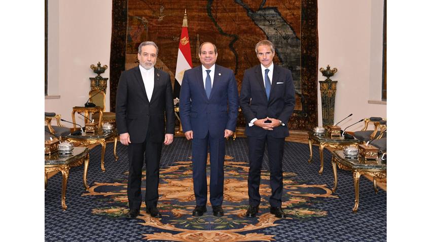 السيد الرئيس يستقبل وزير خارجية جمهورية إيران الإسلامية ومدير عام الوكالة الدولية للطاقة الذرية