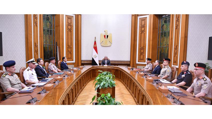 الرئيس عبد الفتاح السيسي يجتمع برئيس مجلس الوزراء لبحث نتائج زيارة رئيس الوزراء إلى الولايات المتحدة
