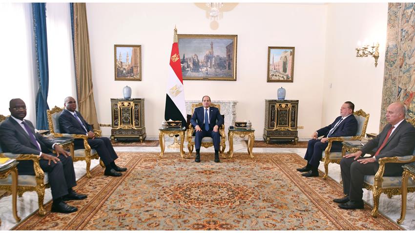 الرئيس عبد الفتاح السيسي يستقبل كلًا من رئيسا بنك التصدير والاستيراد الأفريقي الحالي والمرتقب