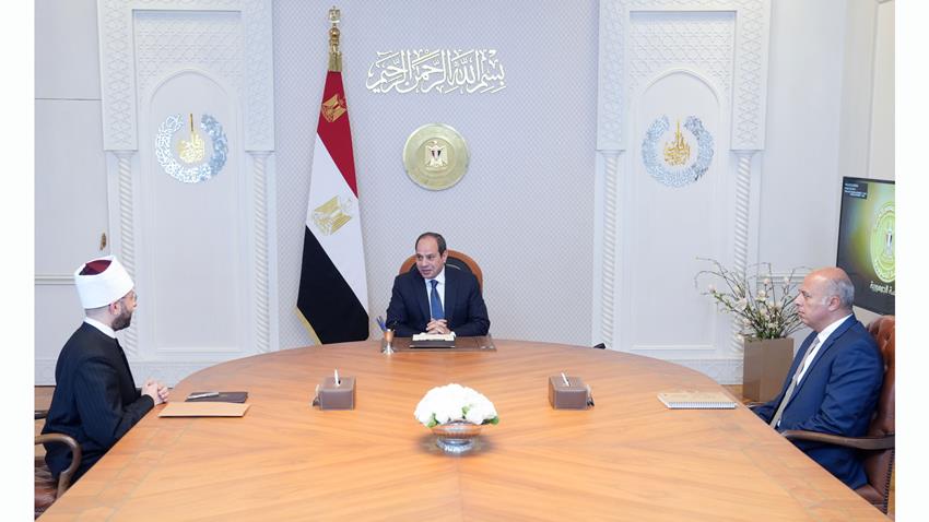 الرئيس عبد الفتاح السيسي يجتمع مع الدكتور أسامة الأزهري وزير الأوقاف
