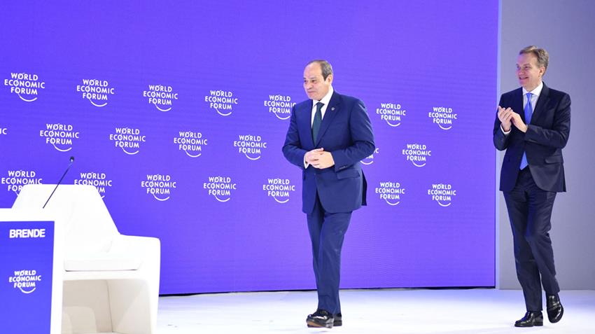 الرئيس عبد الفتاح السيسي يشارك في جلسة حوار خاص ضمن فعاليات المنتدى الاقتصادي العالمي في دافوس