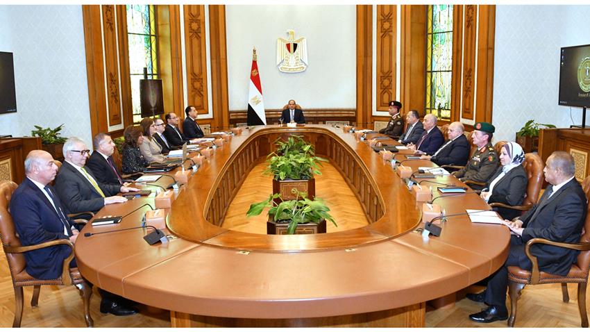 الرئيس عبد الفتاح السيسي يجتمع مع مجلس أمناء الأكاديمية الوطنية لتدريب وتأهيل الشباب