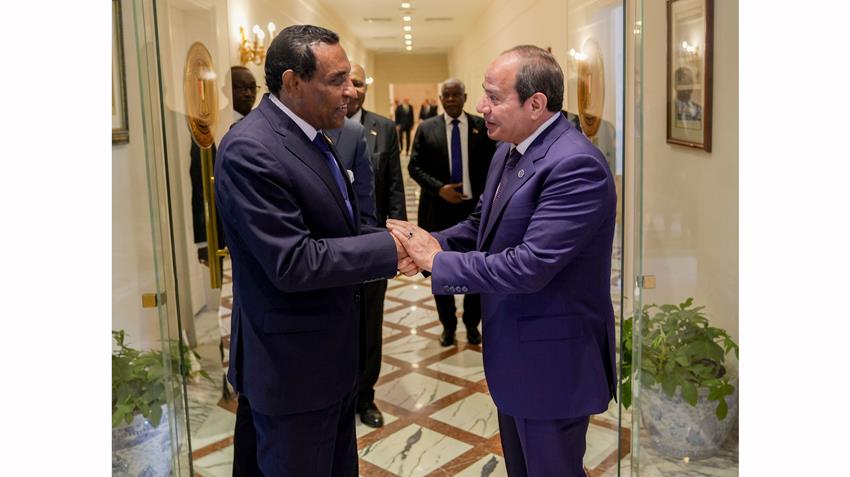 الرئيس عبد الفتاح السيسي يستقبل رئيس مجلس وزراء جمهورية السودان