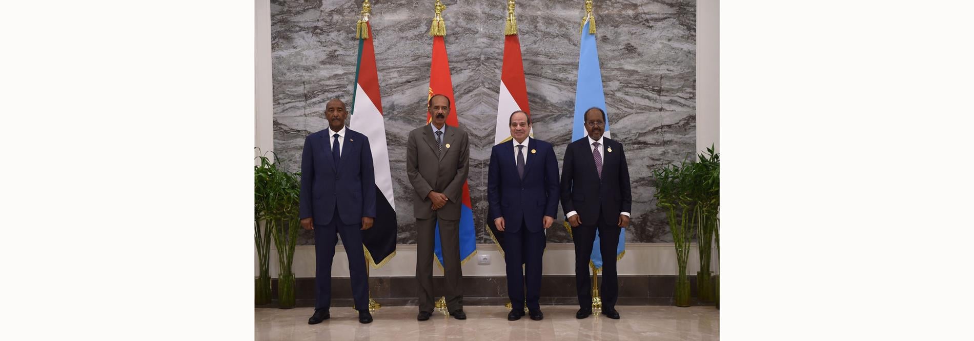 السيد الرئيس يستضيف قمة تشاورية مع رئيسي إريتريا والصومال ورئيس مجلس السيادة الانتقالي السوداني
