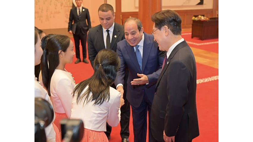 Le Président Al-Sissi rencontre le Président Lee Jae Myung au siège de la Présidence coréenne