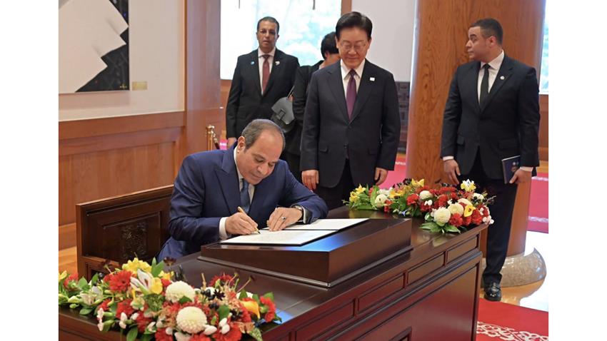 Le Président Al-Sissi rencontre le Président Lee Jae Myung au siège de la Présidence coréenne
