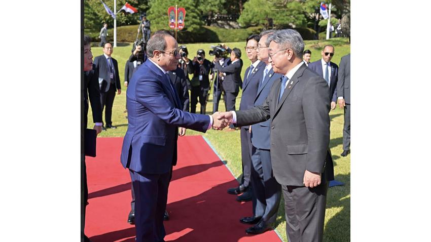 Le Président Al-Sissi rencontre le Président Lee Jae Myung au siège de la Présidence coréenne