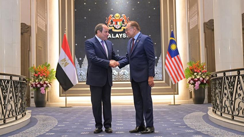 الرئيس عبد الفتاح السيسي يلتقي رئيس وزراء ماليزيا بمقر رئاسة الوزراء الماليزية