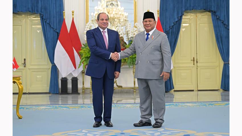 Le Président Al-Sissi rencontre le Président indonisien au palais présidentiel “Merdeka” à Jakarta
