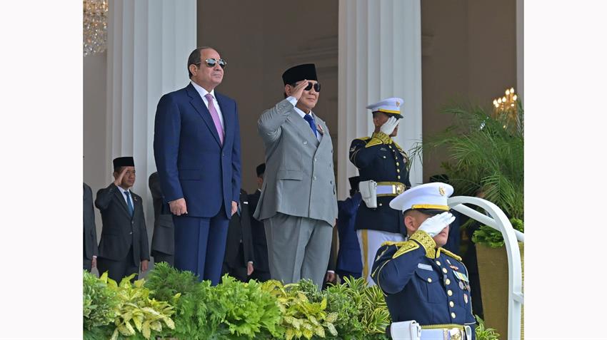 Le Président Al-Sissi rencontre le Président indonisien au palais présidentiel “Merdeka” à Jakarta