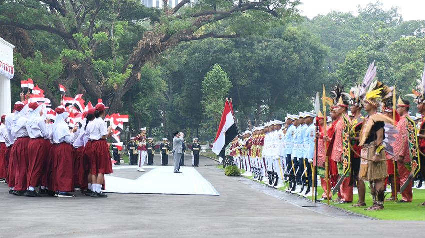 Le Président Al-Sissi rencontre le Président indonisien au palais présidentiel “Merdeka” à Jakarta