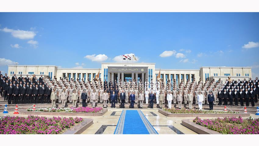 السيد الرئيس يشهد حفل تخرج الدفعة رقم 1 للأكاديمية العسكرية المصرية وما يُعادلها من الكليات العسكرية