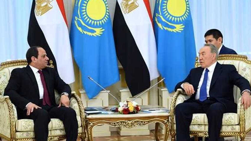الرئيس عبد الفتاح السيسي  يتوجه إلى القصر الرئاسى الكازاخستانى