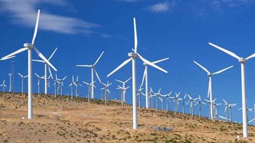 صور مشروع إنشاء أكبر محطة لإنتاج الكهرباء بمنطقة جبل الزيت جنوب مدينة رأس غارب