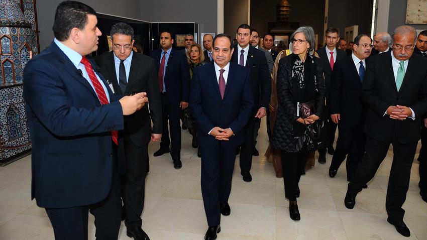 السيد الرئيس اثناء زيارته للمتحف