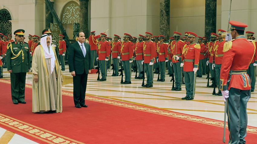 توديع الرئيس عبد الفتاح السيسي بمطار الكويت من أمير دولة الكويت