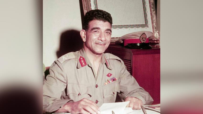 محمد نجيب