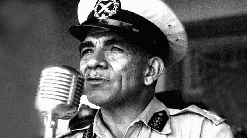 محمد نجيب