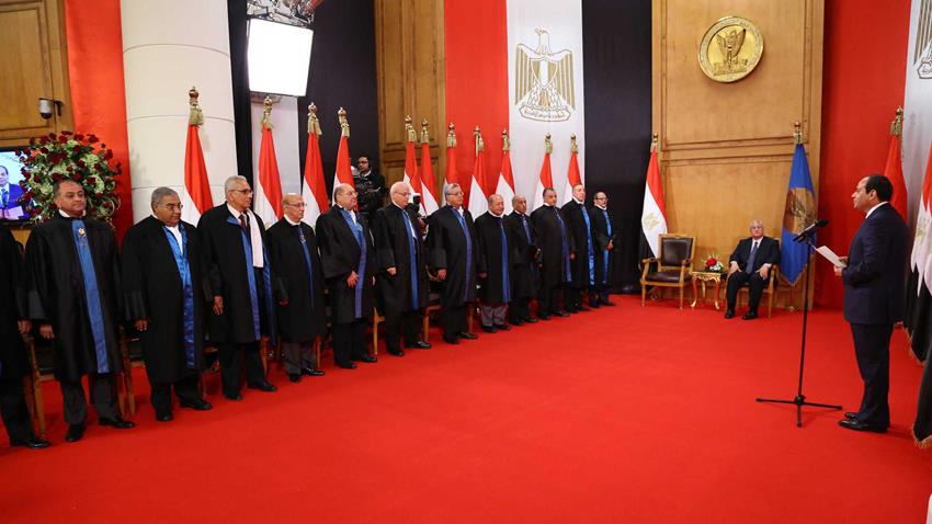الرئيس عبد الفتاح السيسي يؤدي اليمين الدستورية
