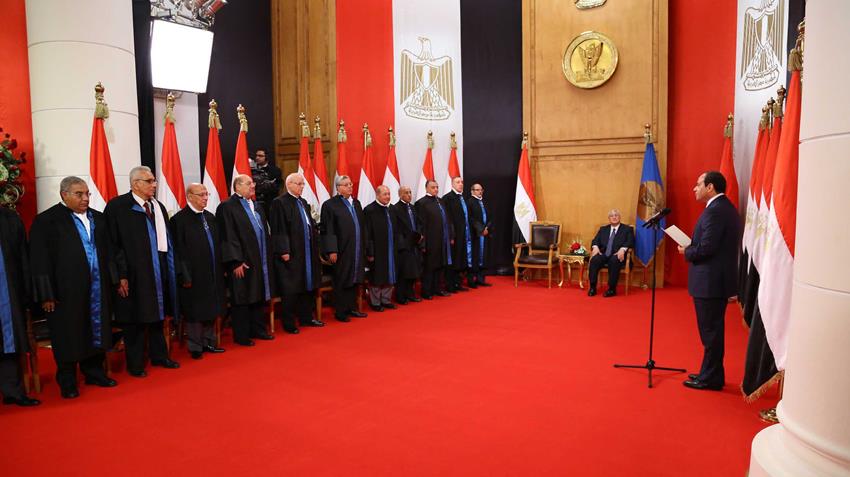 الرئيس عبد الفتاح السيسي يؤدي اليمين الدستورية