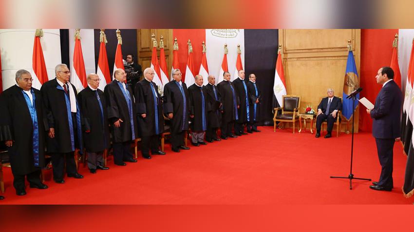 الرئيس عبد الفتاح السيسي يؤدي اليمين الدستورية