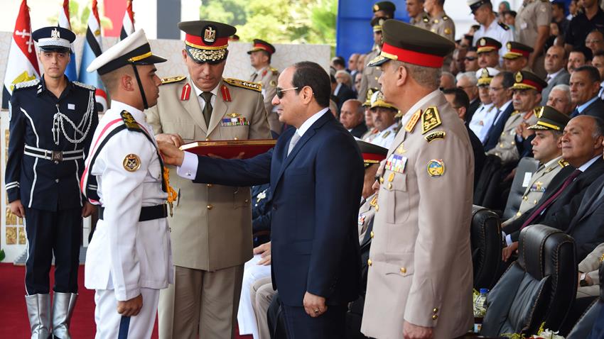 الرئيس عبد الفتاح السيسي يشهد حفل تخرج الكليات العسكرية بالكلية الحربية