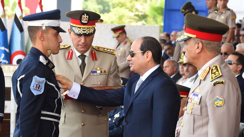 الرئيس عبد الفتاح السيسي يشهد حفل تخرج الكليات العسكرية بالكلية الحربية