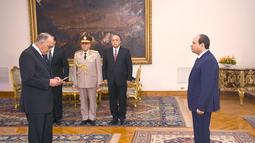 President of the Egyptian State Lawsuits Authority Swears-in Before El-Sisi