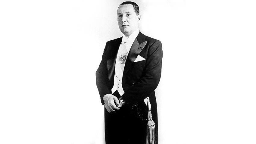 جوان دومنجو بيرون