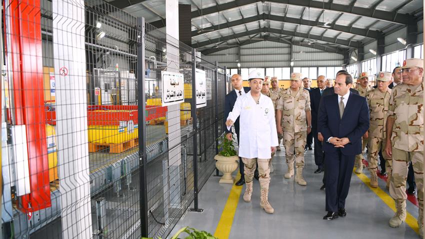 مصنع الغازات الطبية والصناعية ومصنع فوق اكسيد الهيدروجين الاول من نوعه بمصر