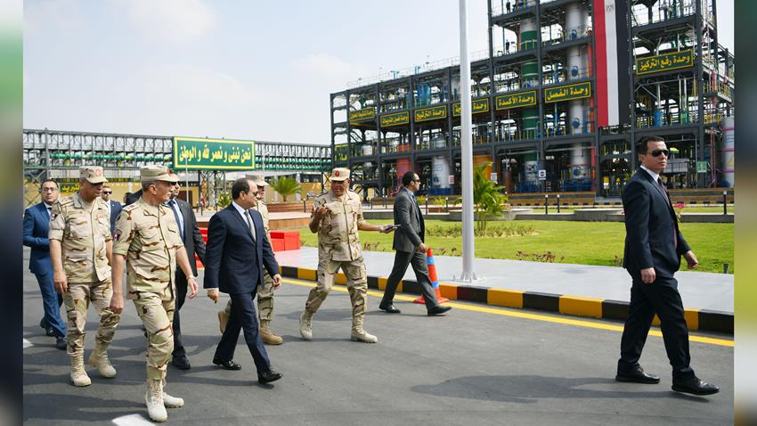 مصنع الغازات الطبية والصناعية ومصنع فوق اكسيد الهيدروجين الاول من نوعه بمصر