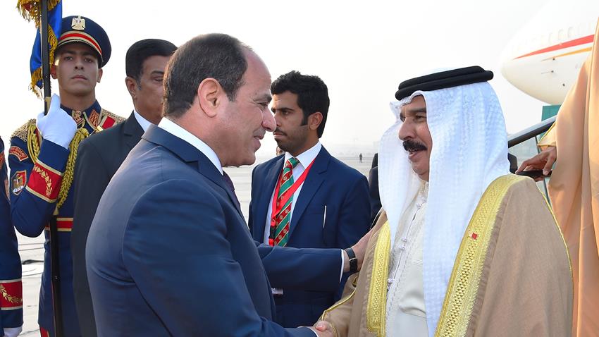 الرئيس عبد الفتاح السيسي يستقبل ملك البحرين