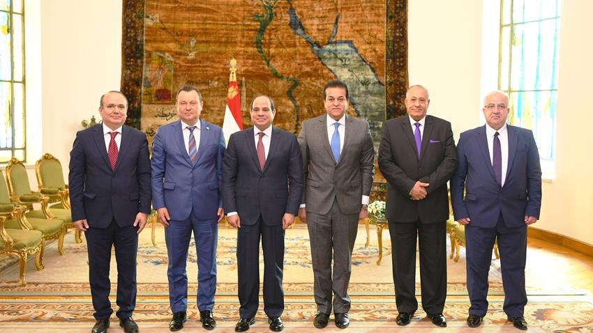 الرئيس عبد الفتاح السيسي يستقبل وفدًا من جامعة بوخارست للدراسات الاقتصادية