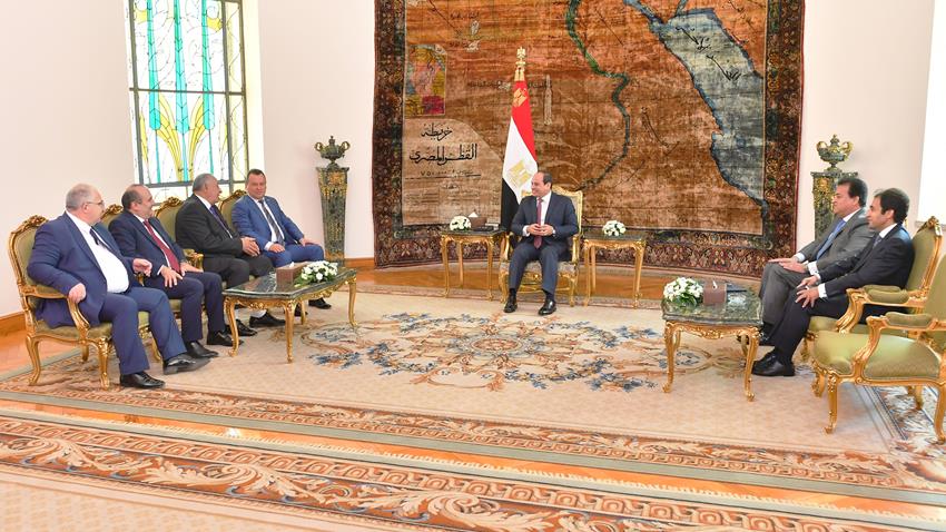 الرئيس عبد الفتاح السيسي يستقبل وفدًا من جامعة بوخارست للدراسات الاقتصادية