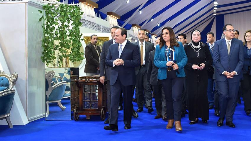 تفقد السيد الرئيس لمدينة دمياط للأثاث بعد الافتتاح