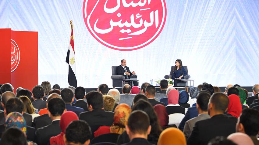 جلسة أسأل الرئيس بالمؤتمر الخامس للشباب