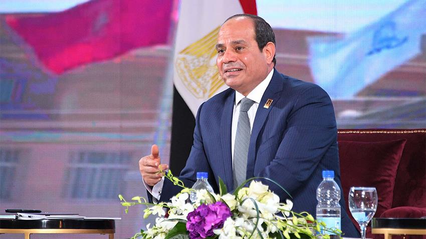 جلسة أسأل الرئيس بالمؤتمر السادس  للشباب