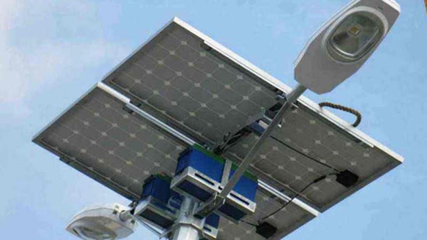مصنع إنتاج الواح الطاقة الشمسية بشركة "بنها" للصناعات الإلكترونية